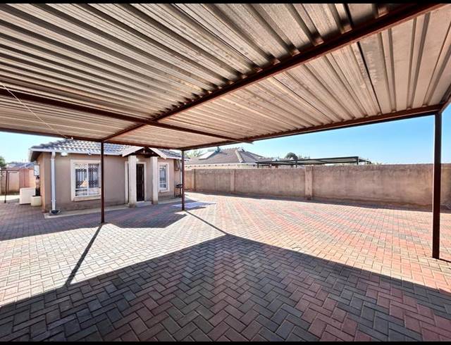 3 BEDROOM HOUSE FOR SALE IN AMANDASIG